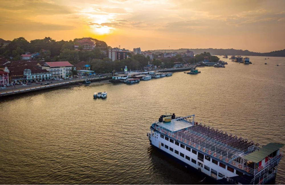 Boat Cruise Mandovi